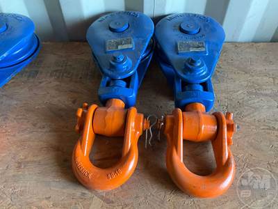 Truck-Mounted Boom / Crane