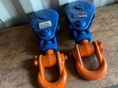 Snatch Block, QTY (2) Snatch Block With Swivel Hook 15 Ton