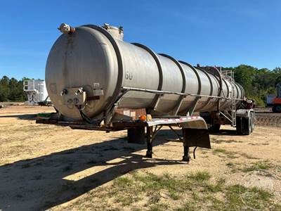 Fruehauf Vacuum Truck