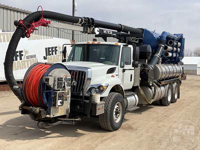 International 7500 SBA 6x4 Vacuum Truck