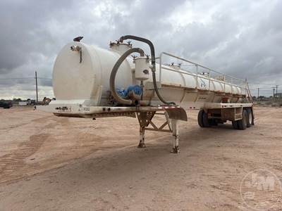 Loewen Bilt Tank Trailer
