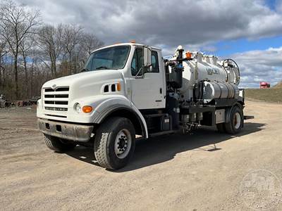 Sterling L7501 Vacuum Truck