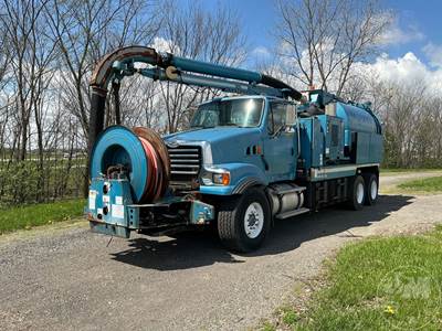 Sterling L8500 Vacuum Truck