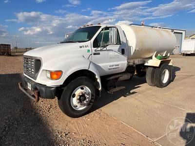 Ford F-750 Water Truck