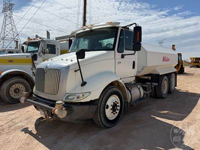 International TRANSTAR 8600 3500 GALLON T/A Water Truck