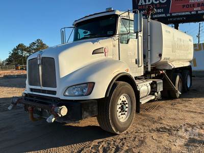Kenworth T440 Water Truck