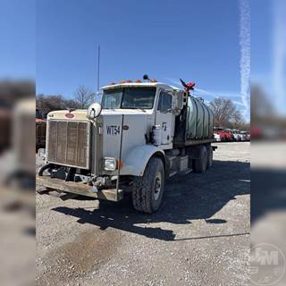 Peterbilt 357 Water Truck