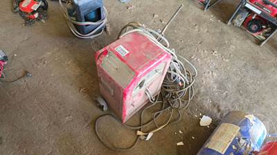 Lincoln AC/DC ARC WELDER Welding Machine