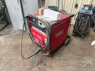 Lincoln Idealarc SP200 Welding Machine