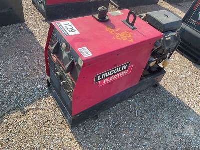 Lincoln Ranger 10,000 Welding Machine