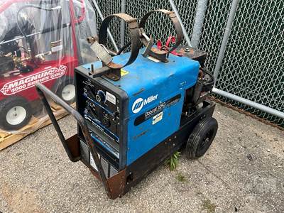 Miller BOBCAT 225G Welding Machine