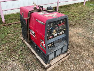 225 RANGER Welding Machine