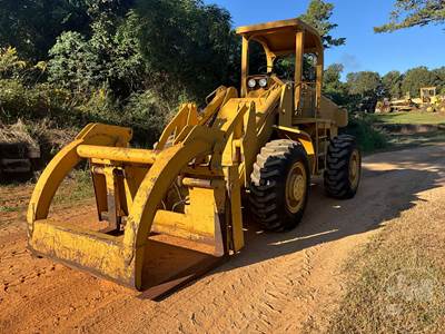 Allis-Chalmers 645M Large Wheel Loader