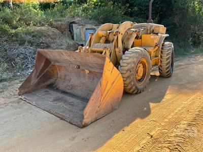 Caterpillar Large Wheel Loader