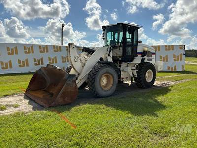 Caterpillar 938M Large Wheel Loader