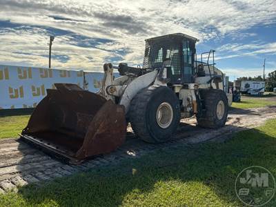 Caterpillar 966M Large Wheel Loader