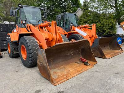 Doosan DL 200 Wheel Loader