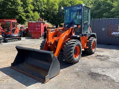 Hitachi ZW80-5B Large Wheel Loader