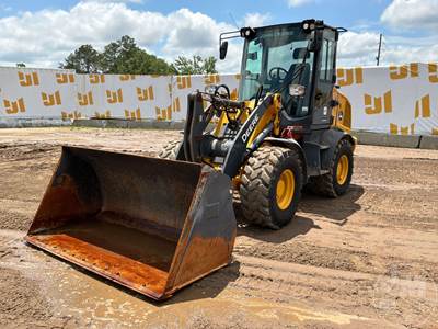 John Deere 244 P-TIER Wheel Loader