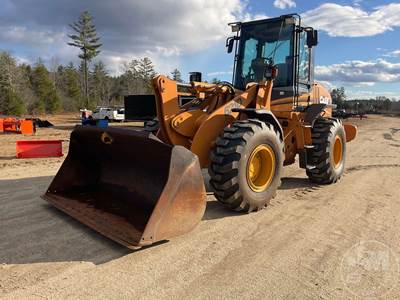 621D Wheel Loader