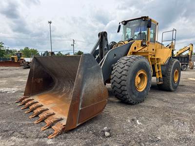 Volvo L220D Wheel Loader