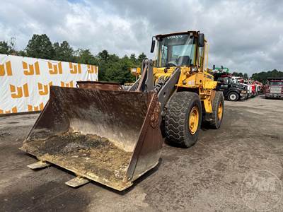 Volvo L90D Wheel Loader
