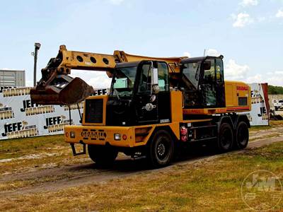 XL4100 Wheeled Excavator