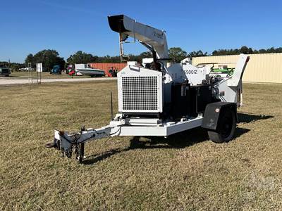 Altec DC1317 Self-Propelled Wood Chipper