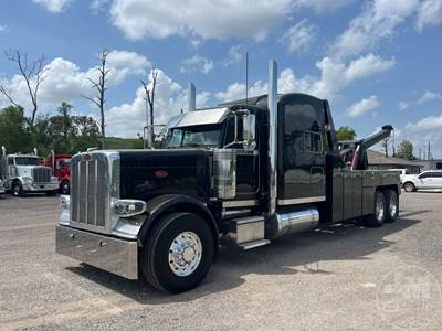 Peterbilt 389 35 TON Wrecker Tow Truck