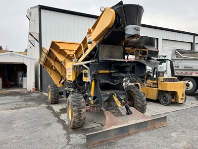 2006 CAS AT6 Material Transfer Vehicle