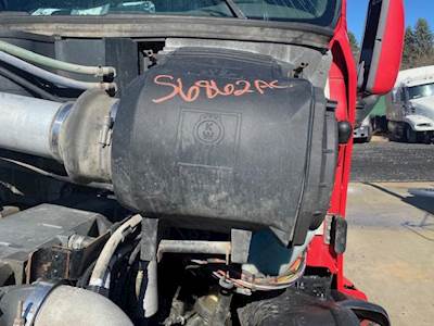 Used Kenworth T-700 Air Cleaner - Internal - Poly - 11"
