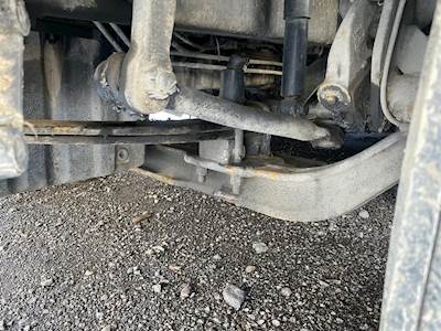 12,000 lbs / Front Axle Beam / Pilot Wheels / 2015 Freightliner Cascadia / Air