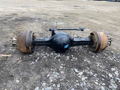 Peterbilt - Low Air Leaf - Rear Axle Housing. Eaton Differential. Drum Brakes.
