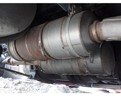 Kenworth T680 DPF Assembly