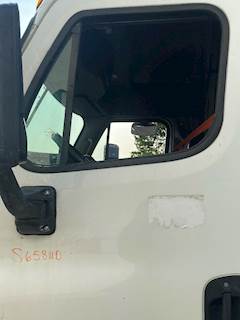 Freightliner Cascadia Front Door Assembly