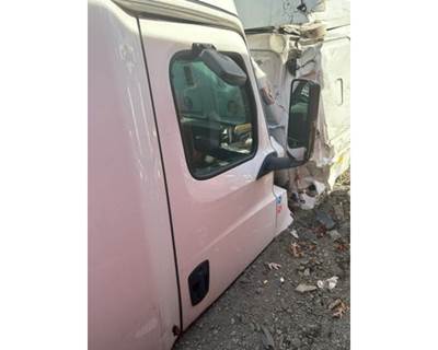 Freightliner Cascadia Front Door Assembly