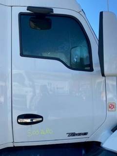 Kenworth T680 Front Door Assembly