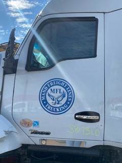 Kenworth T680 Front Door Assembly