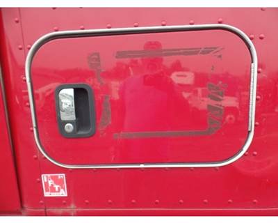 Kenworth T680 Right Rear Door Assembly