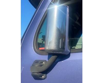 Cascadia - Driver side door mirror - Chrome back