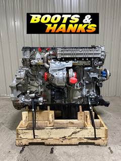 Detroit DD13 Engine