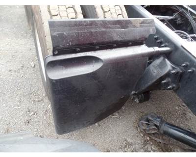 Freightliner Cascadia Right Fender