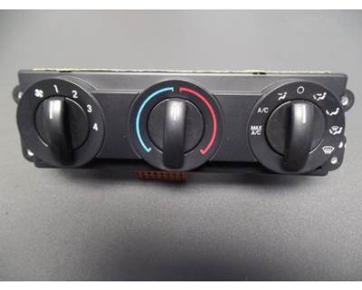 2007 Ford F-550 Heater / AC Climate Control Module, Part # 5C3H-19E764-AK / 5C3H-18D462