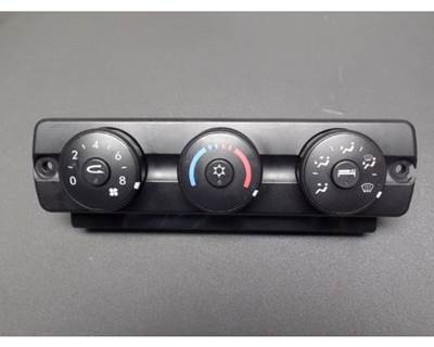 Used 2019 Freightliner Cascadia Sleeper Temperature Control Module, Part # A22-60645-501