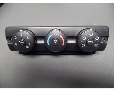 2011 Freightliner Cascadia Sleeper Temperature Control Module, Part # A22-60645-501