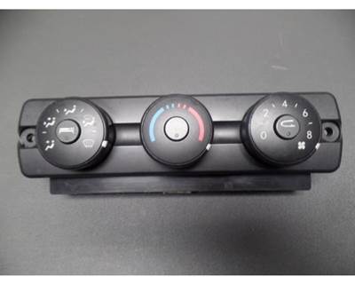 Freightliner Cascadia Sleeper Temperature Control Module with Auxiliary Control, Part #