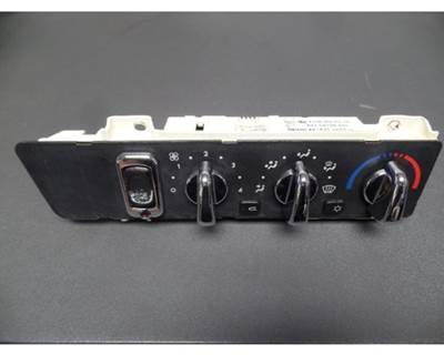 Freightliner Century Class 120/COLUMBIA Climate Control Module, Part # A22-54708-209