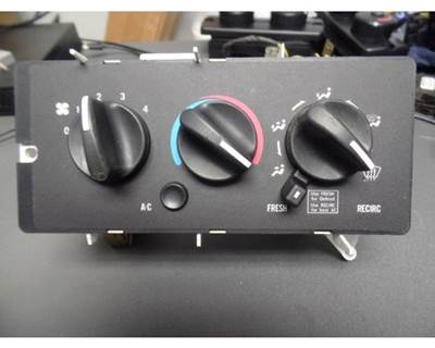 2006 Mack Granite CV713 Climate Control Panel, Heat & A/C, Part # 1000149542