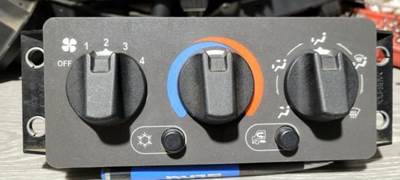 Mack Vision CXN613 Heater / AC Temp Control for a Mack CXN613