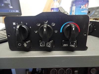 Peterbilt 387 Heater / AC Temp Control